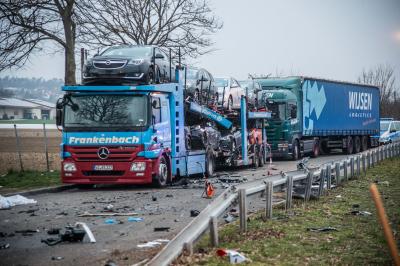 Filderstadt: Verfolgungsjagd mit der Polizei fordert 3 Tote auf der B27